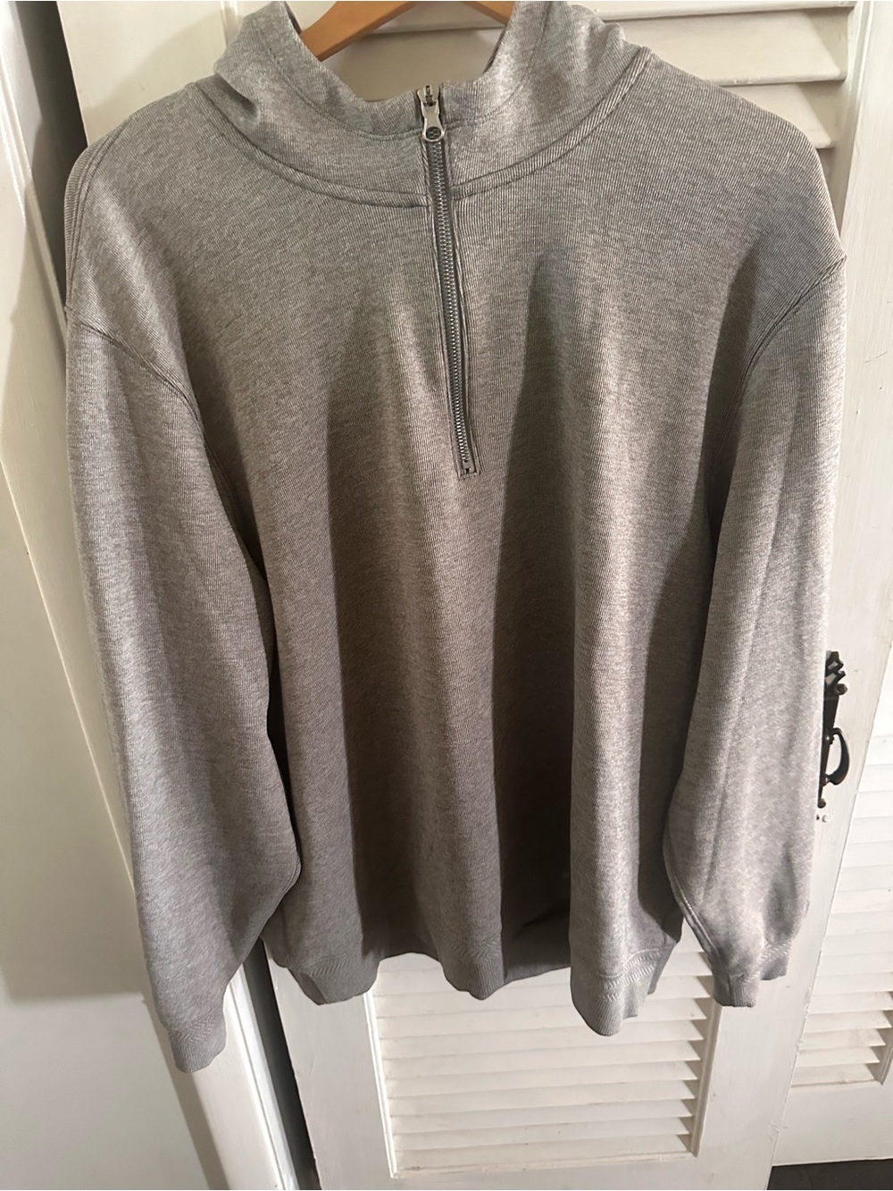 Nike Men's Light Gray Quarter-Zip hooded Sweatshirt size XL